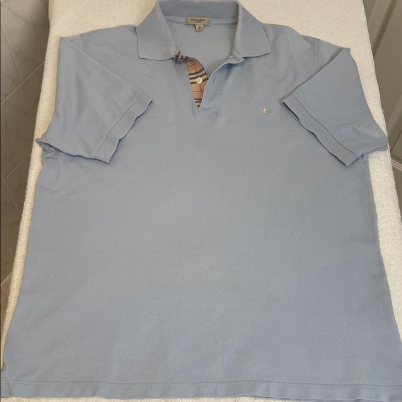 Burberry Light Blue 100% Cotton Polo Shirt Style HKSOUGLA108HOW. Size Medium - Picture 1 of 13